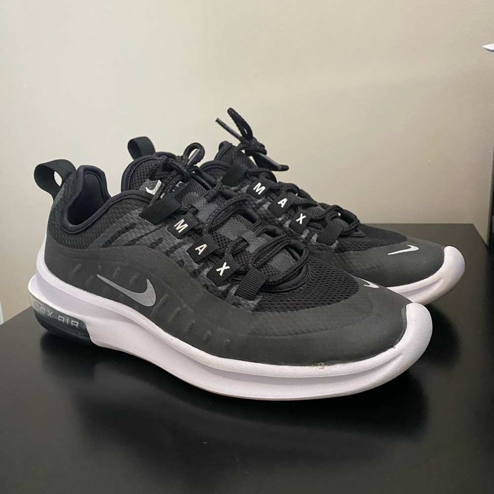 Nike Air Max Axis